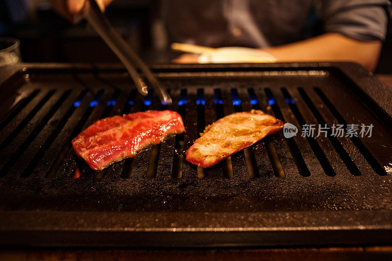 Yakiniku -在Yakiniku餐厅烤肉